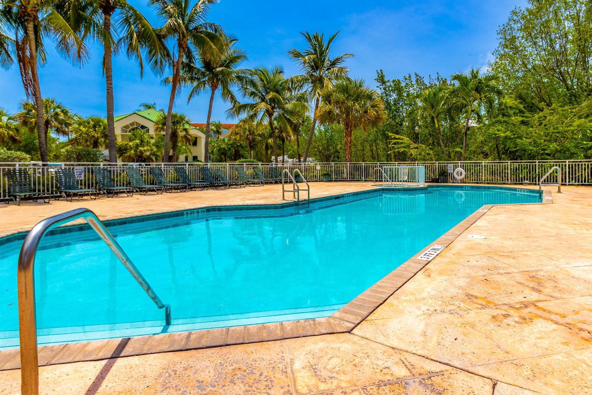 Sunrise Suites Paradise Escape #407 키웨스트 객실 사진